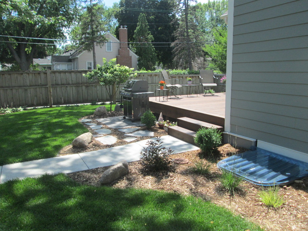 Paver Grill Pad & Landscaping Contemporary Landscape Minneapolis