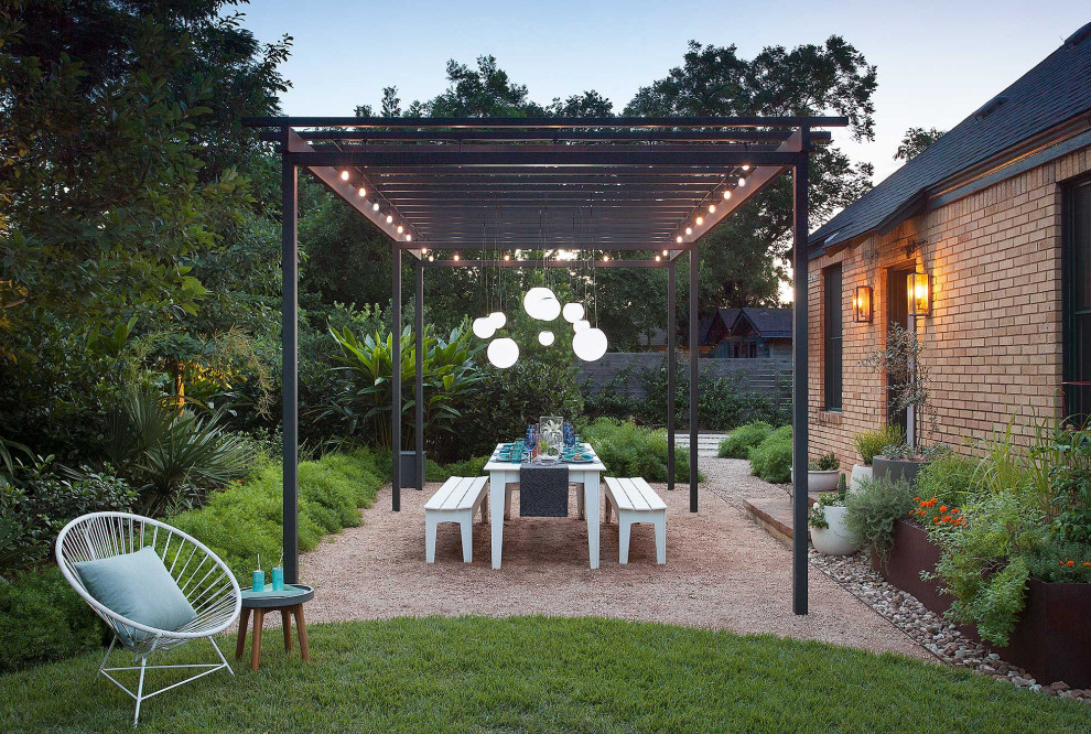 This is an example of an eclectic landscaping in Austin.