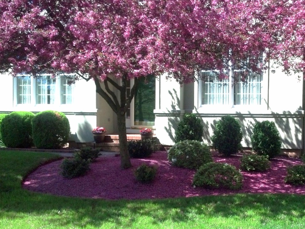 Planting Traditional Landscape New York by Kiefer Landscapes