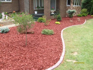 Image of Red mulch landscaping walkway