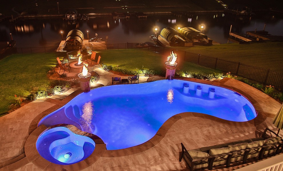 Pool Landscape Grand Harbor/Lake Conroe Traditional Landscape