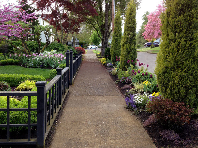 Portland Oregon Cottage Style Garden, Oregon Landscape Design