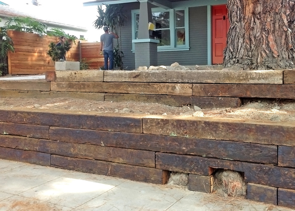 Railroad Tie Garden Walls Traditional Landscape Los Angeles By Flores Artscape Houzz - How Much Does A Railroad Tie Retaining Wall Cost