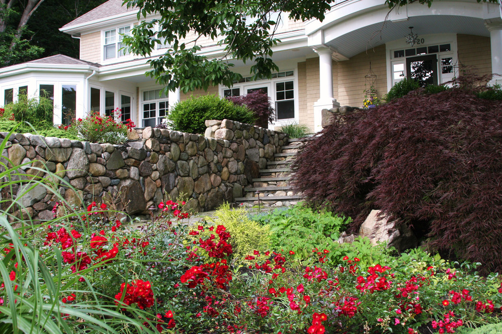 Photo of a traditional landscaping in Boston.