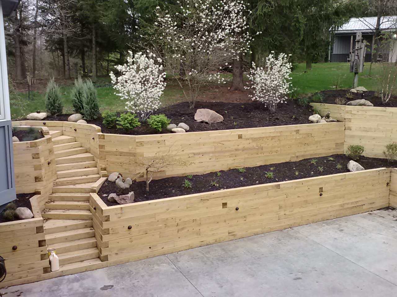 75 Beautiful Retaining Wall Design With Decking Houzz Pictures Ideas April 2021 Houzz