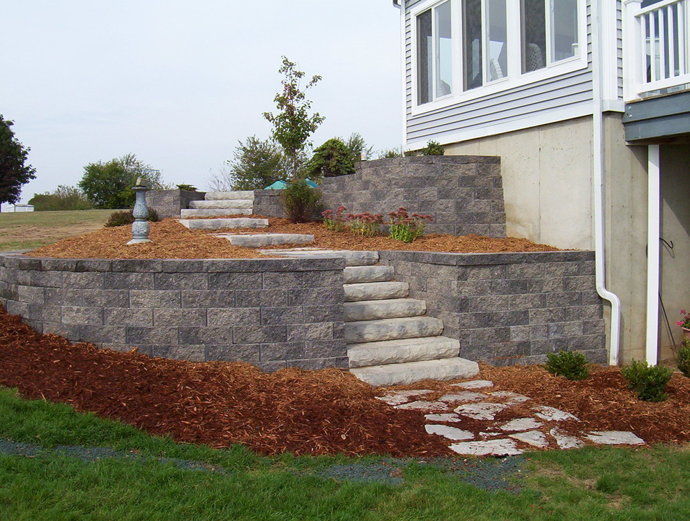 Retaining walls Transitional Landscape Grand Rapids by LDW 2.0