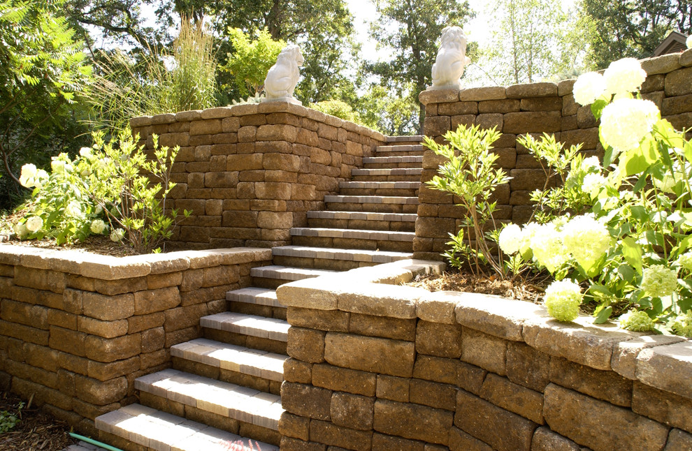 Inspiration for a traditional sloped garden steps in Minneapolis.
