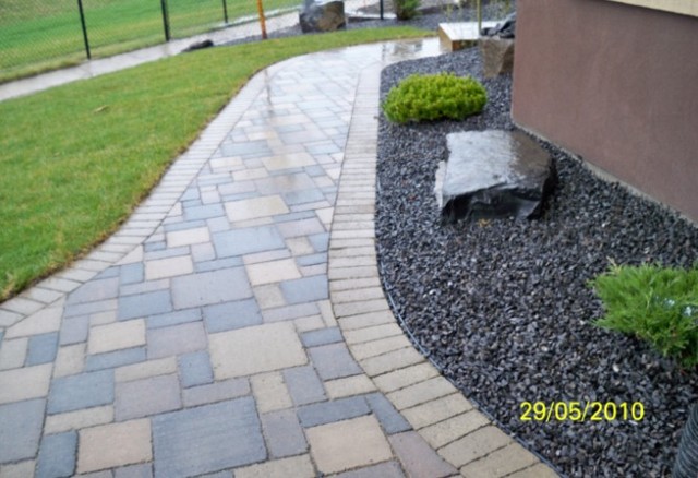 gray landscaping rock