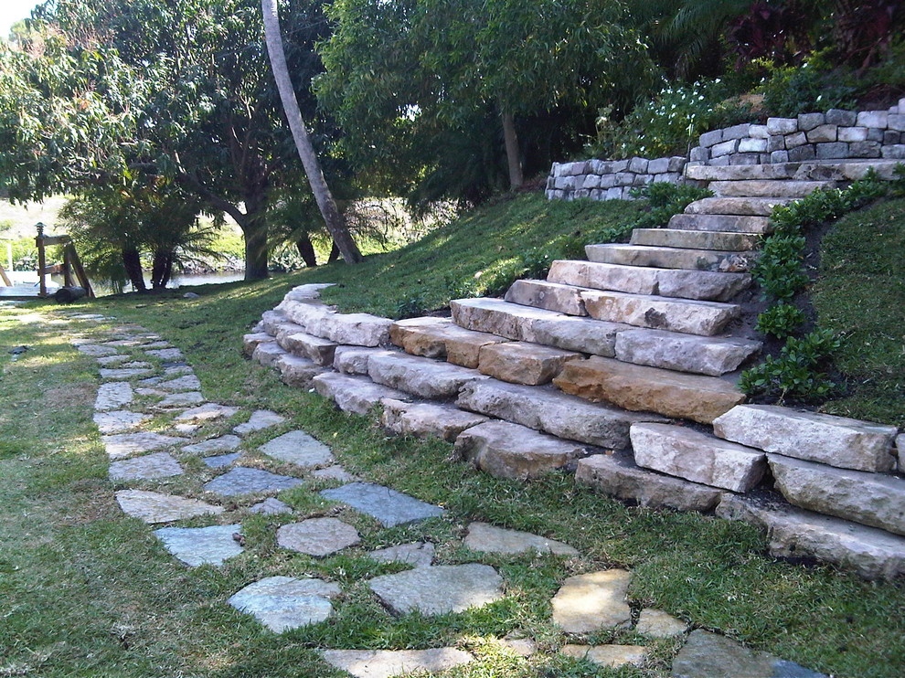 Réalisation d'un jardin ethnique.