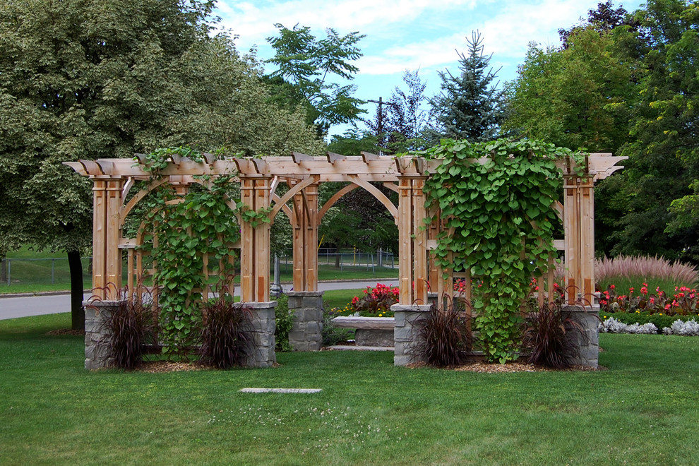 Rockway Gardens Traditional Landscape Toronto by Earthscape