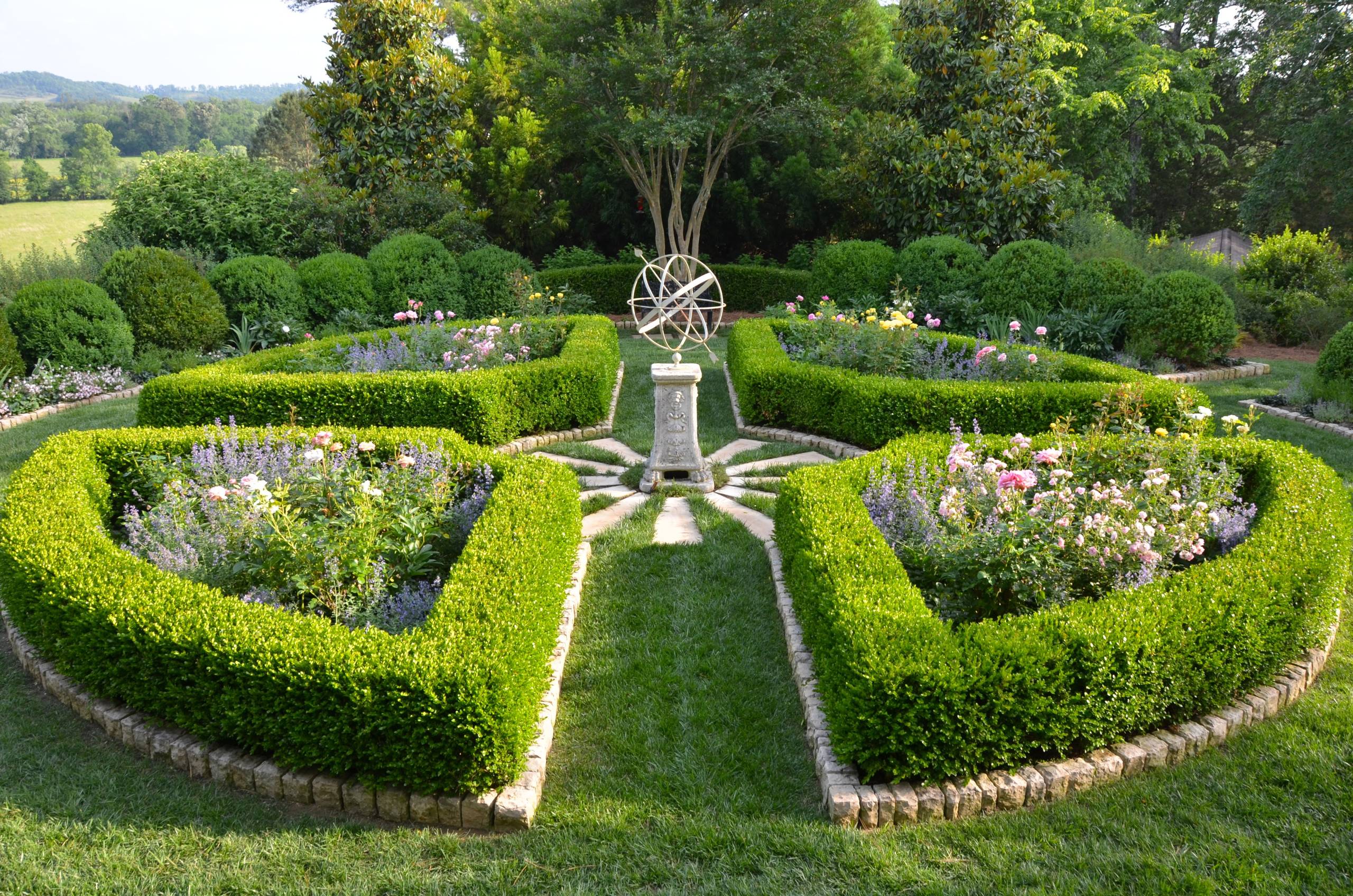 Rose Garden - Traditional - Landscape - Atlanta - by Planters | Houzz