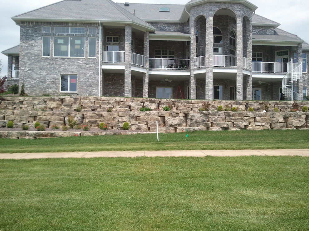 Rosetta Outcropping Landscape Kansas City by Midwest Block