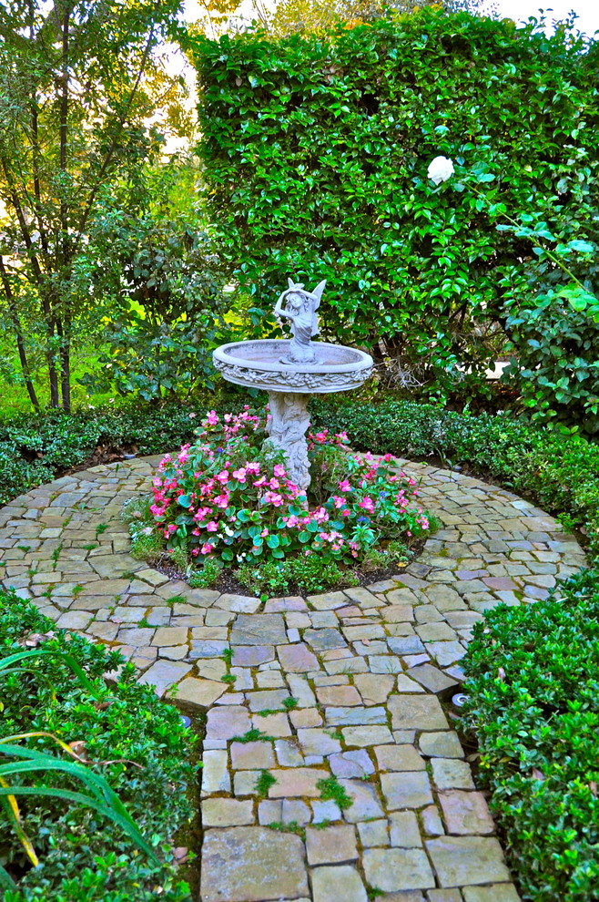 Klassischer Garten in Orange County