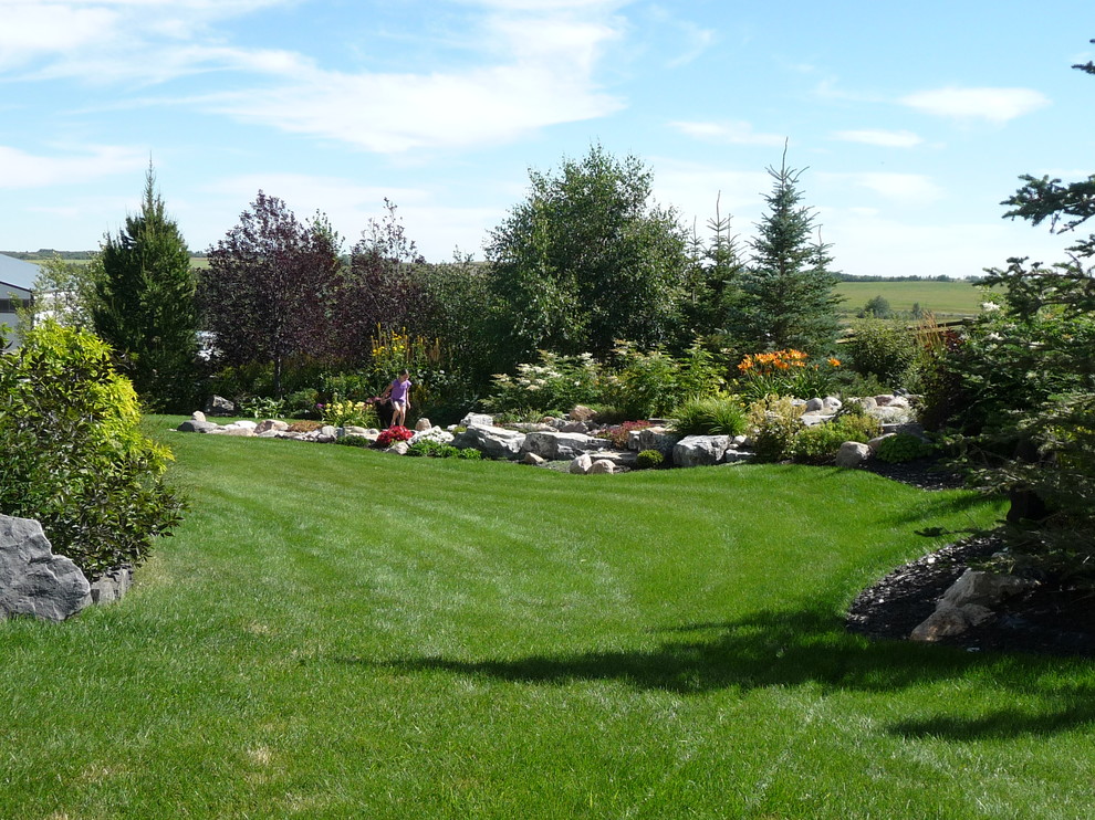 Rural Country Estate - Traditional - Landscape - Calgary - by DDLA ...