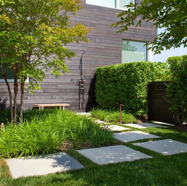 Sagaponack residence Contemporary Garden New York by Anthony