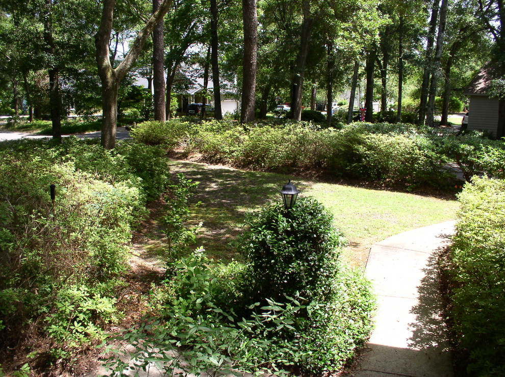Kleiner Klassischer Garten in Charleston