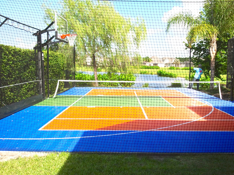 This is an example of a mid-sized contemporary backyard outdoor sport court in Orlando.