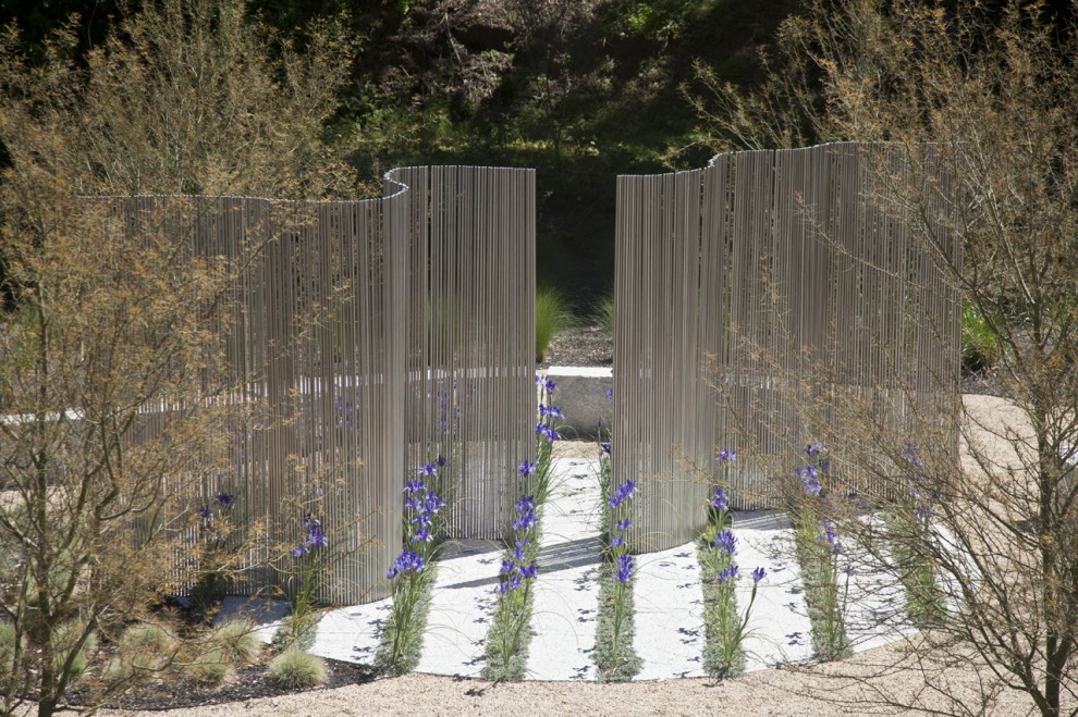 Idées déco pour un jardin arrière contemporain avec une exposition ensoleillée.