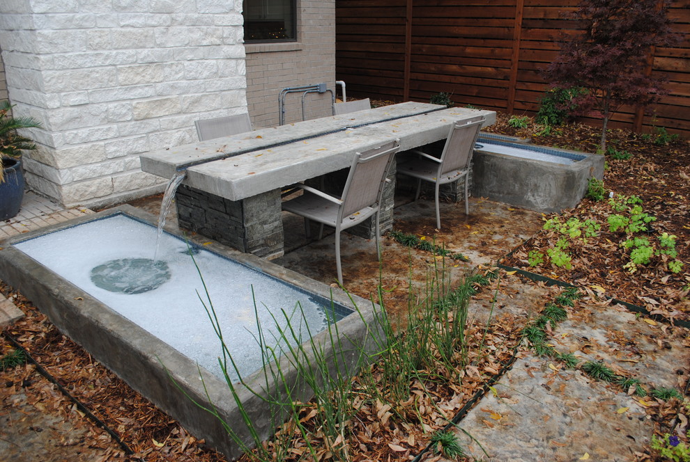 Scott and Melissa Modern Landscape Dallas by Jason Lackey