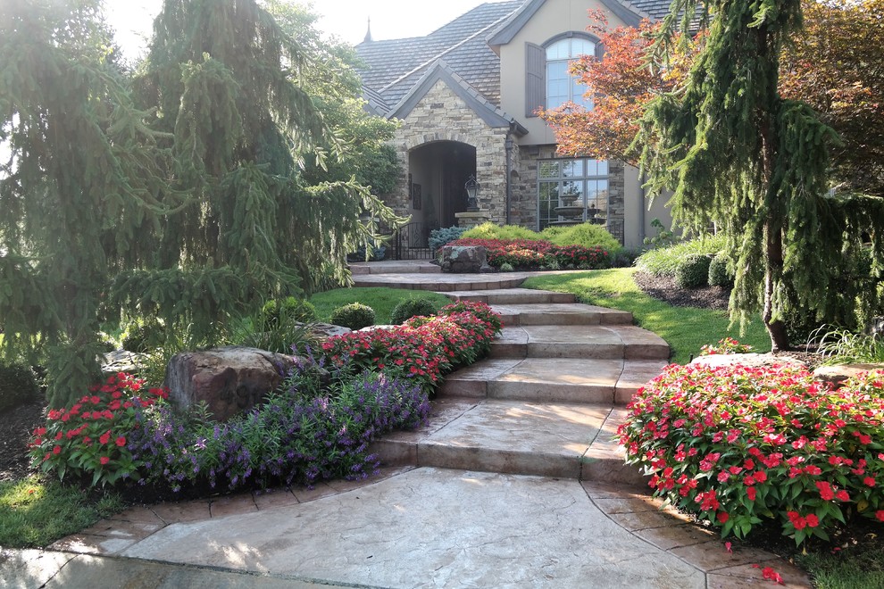 Seasonal Color Traditional Landscape Kansas City by High