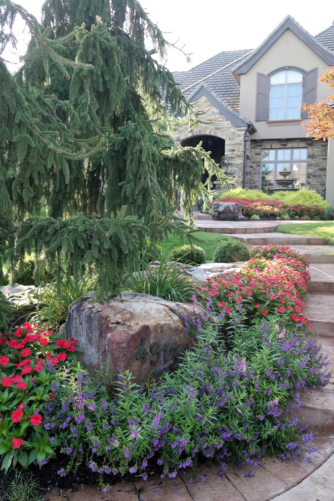 Seasonal Color Traditional Landscape Kansas City by High