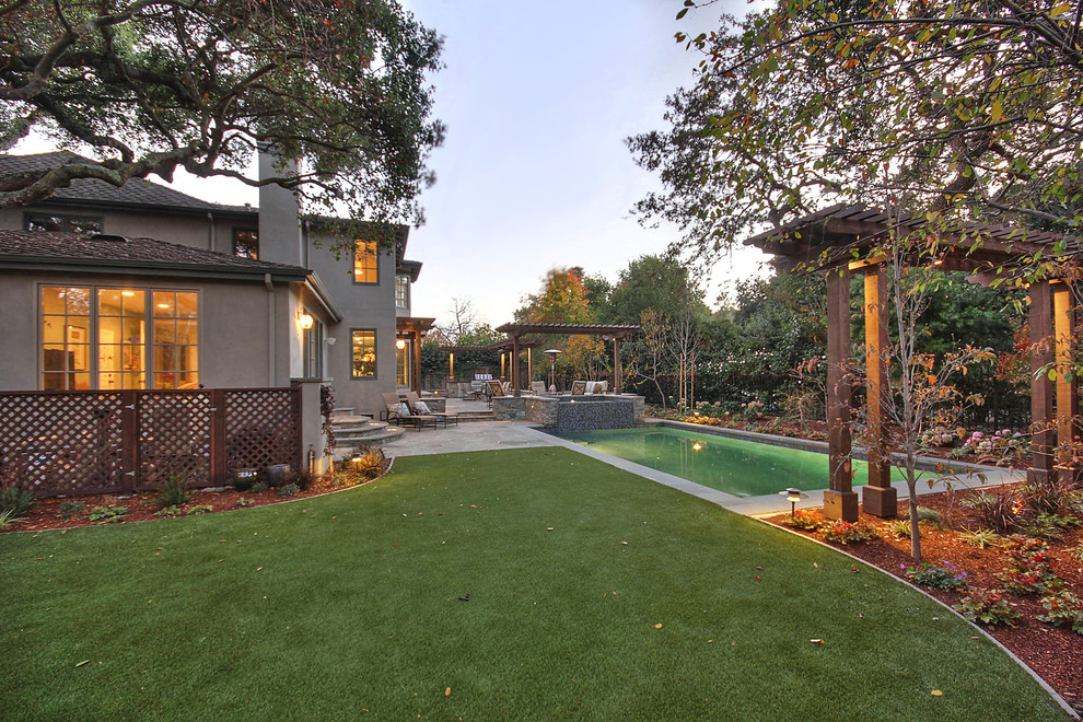 Inspiration for a large traditional backyard landscaping in San Francisco.