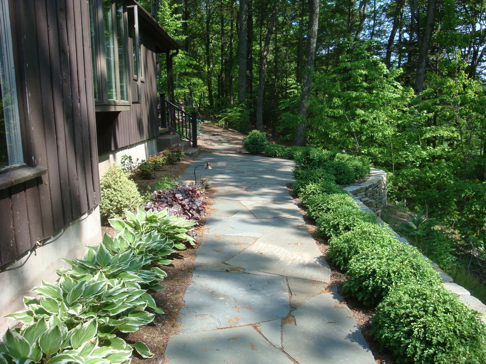 Shady Entryway Traditional Landscape Bridgeport by Blue Heron