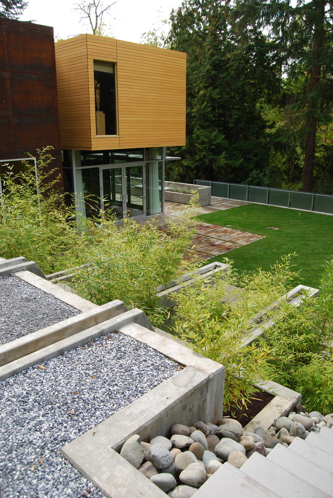 Moderne Gartenmauer in Seattle