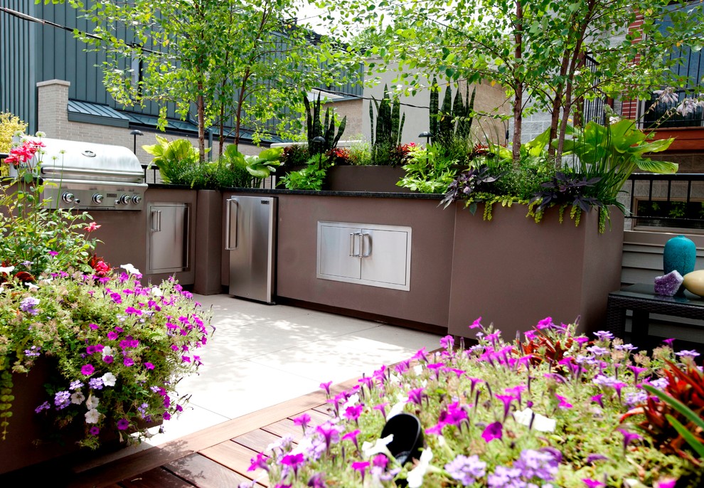 Small Chicago garage rooftop Contemporary Landscape Chicago by Chicago Green Design Inc