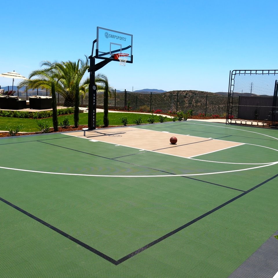 This is an example of a garden in San Diego with an outdoor sport court.
