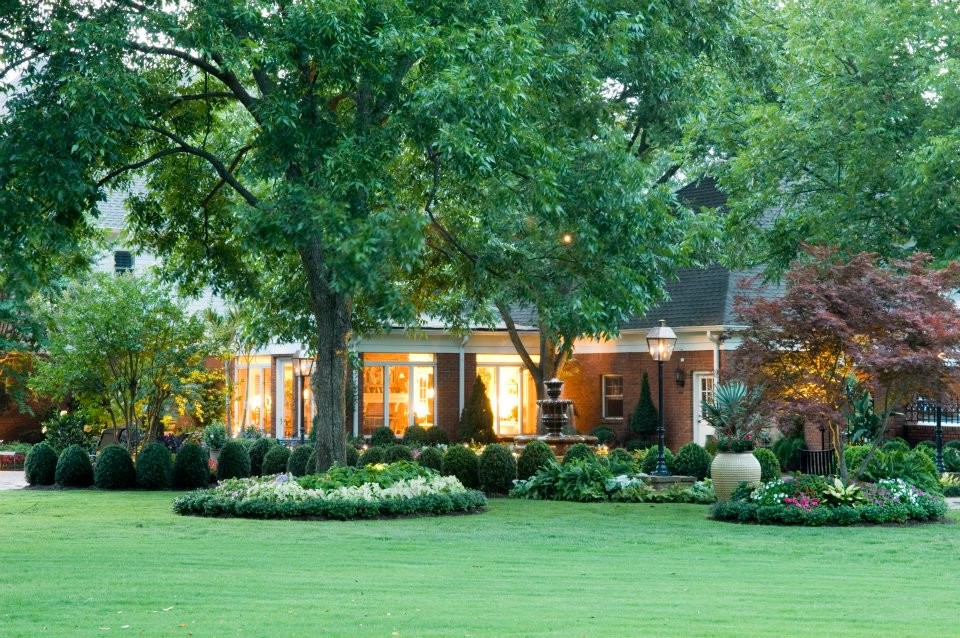 Southern Charm Traditional, Southern Landscaping Ideas