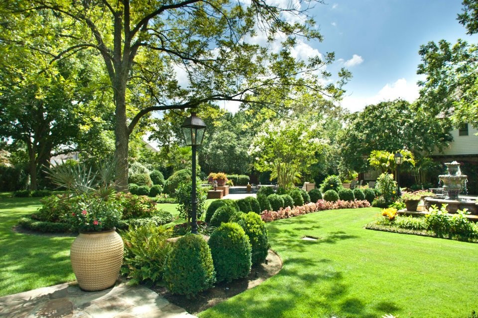 Immagine di un giardino classico