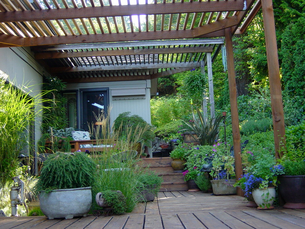 This is an example of a traditional landscaping in Portland.