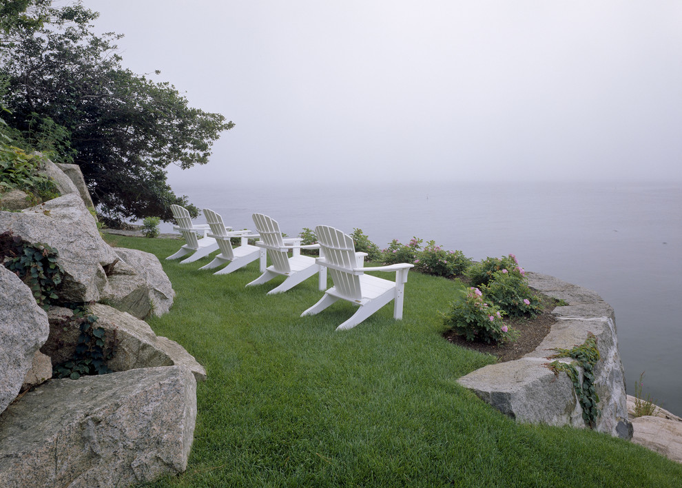 Design ideas for a traditional hillside landscaping in Boston.