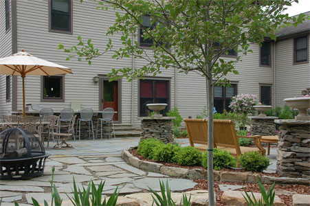 Stacked Bluestone Columns with Sandstone Caps - Traditional - Patio ...