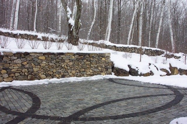 Stone Drive And Retaining Wall Terrigenous Landscape Architecture Img~27f1301c0102a8ff 4 7215 1 977f3a4 