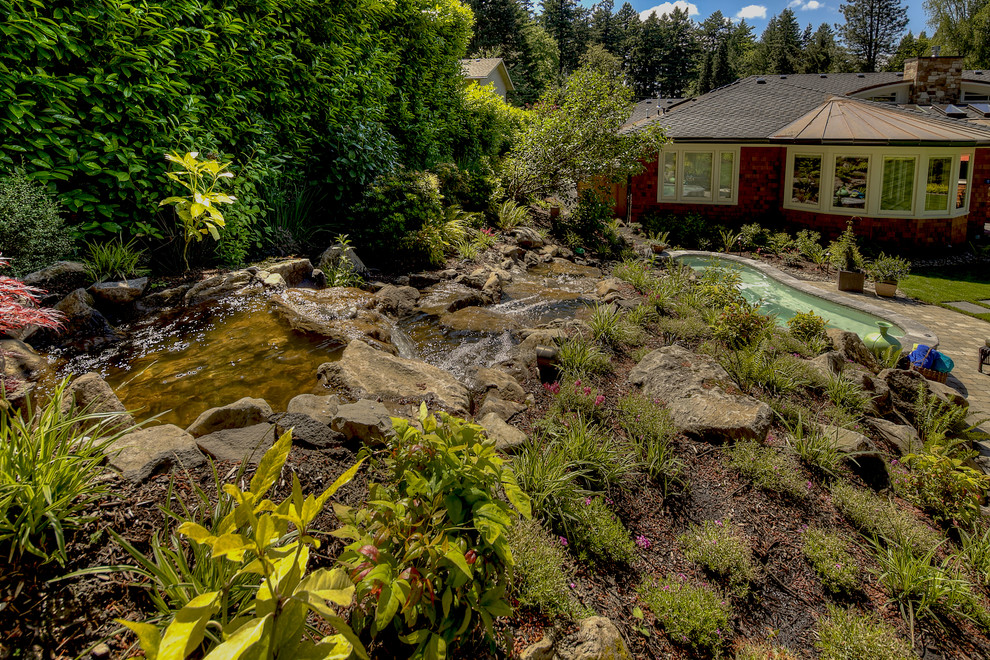 This is an example of a mediterranean garden in Portland.