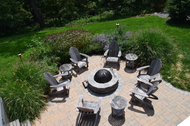 Techo Bloc Valencia Fire Pit. Pittstown, NJ - Traditional - Garden ...