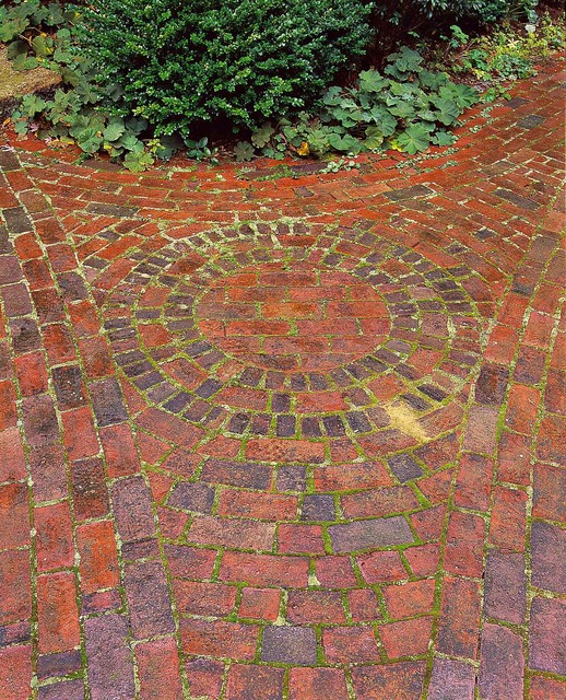 Red Brick Garden — See Design Studio Landscape Architects