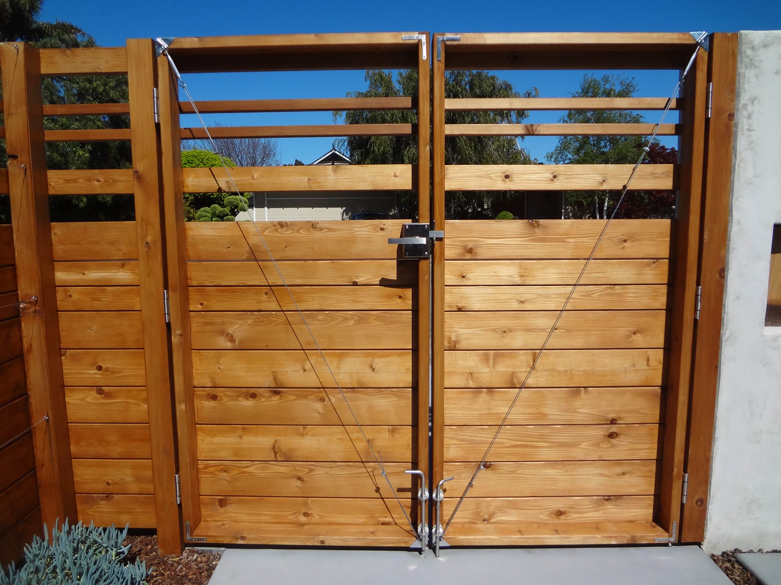 Modern Gate Hardware - Photos & Ideas | Houzz