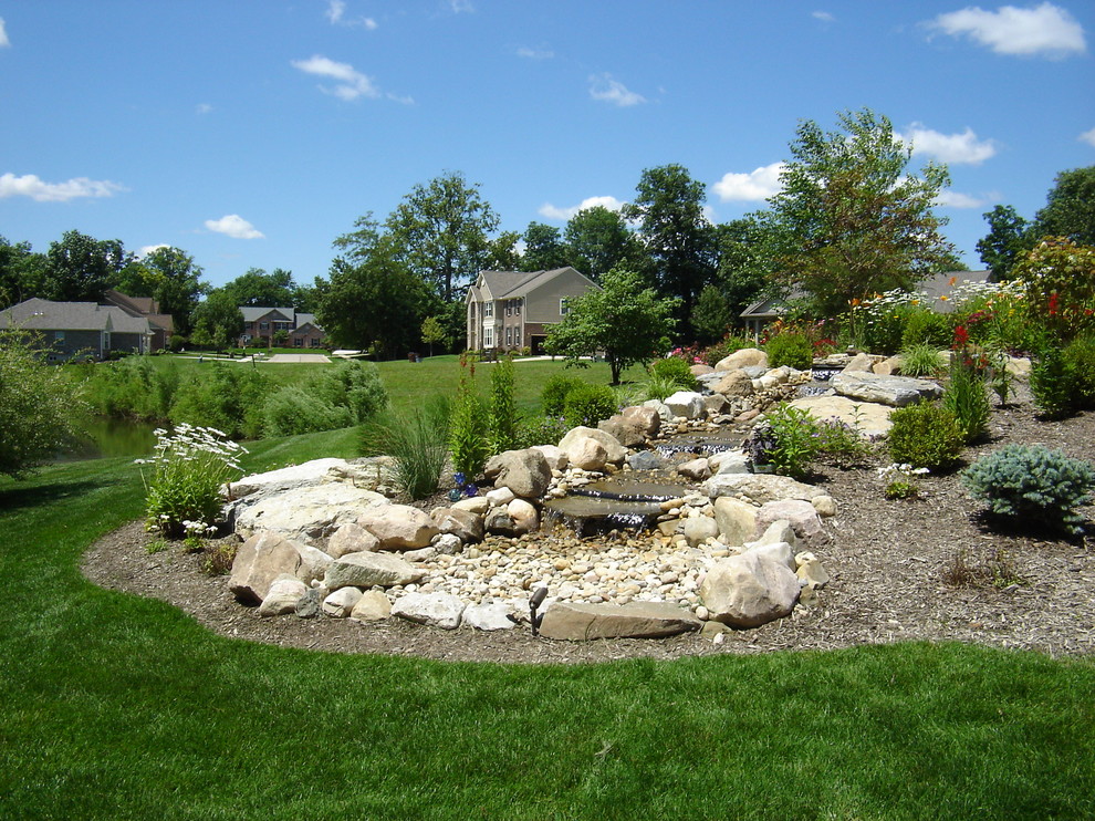 Tom's Mulch Traditional Landscape Cincinnati by Tom's Mulch and