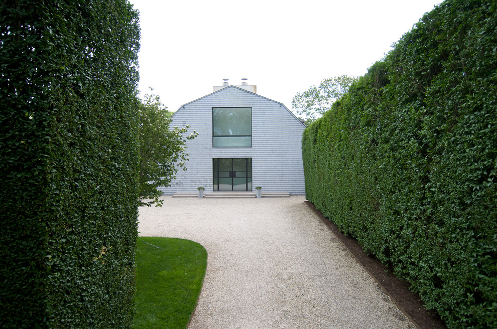 This is an example of a traditional gravel landscaping in New York.