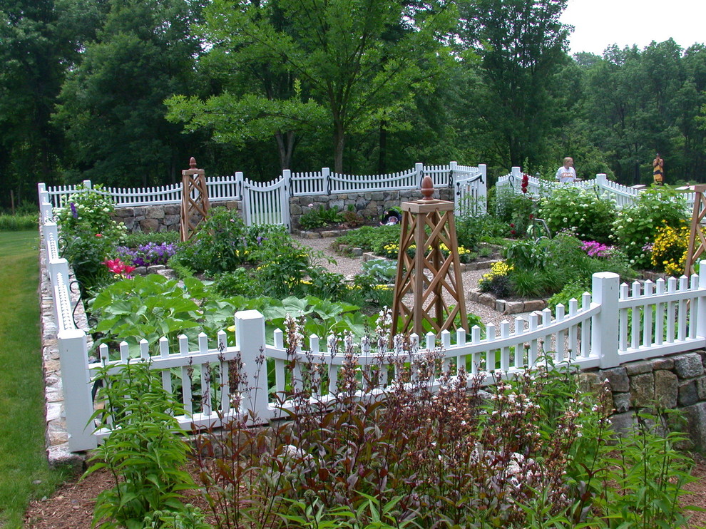 Design ideas for a traditional vegetable garden landscape in New York.