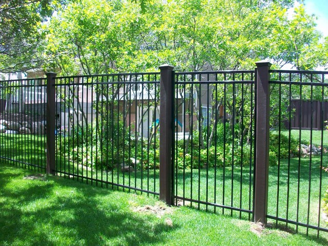 Trex® Composite Fencing