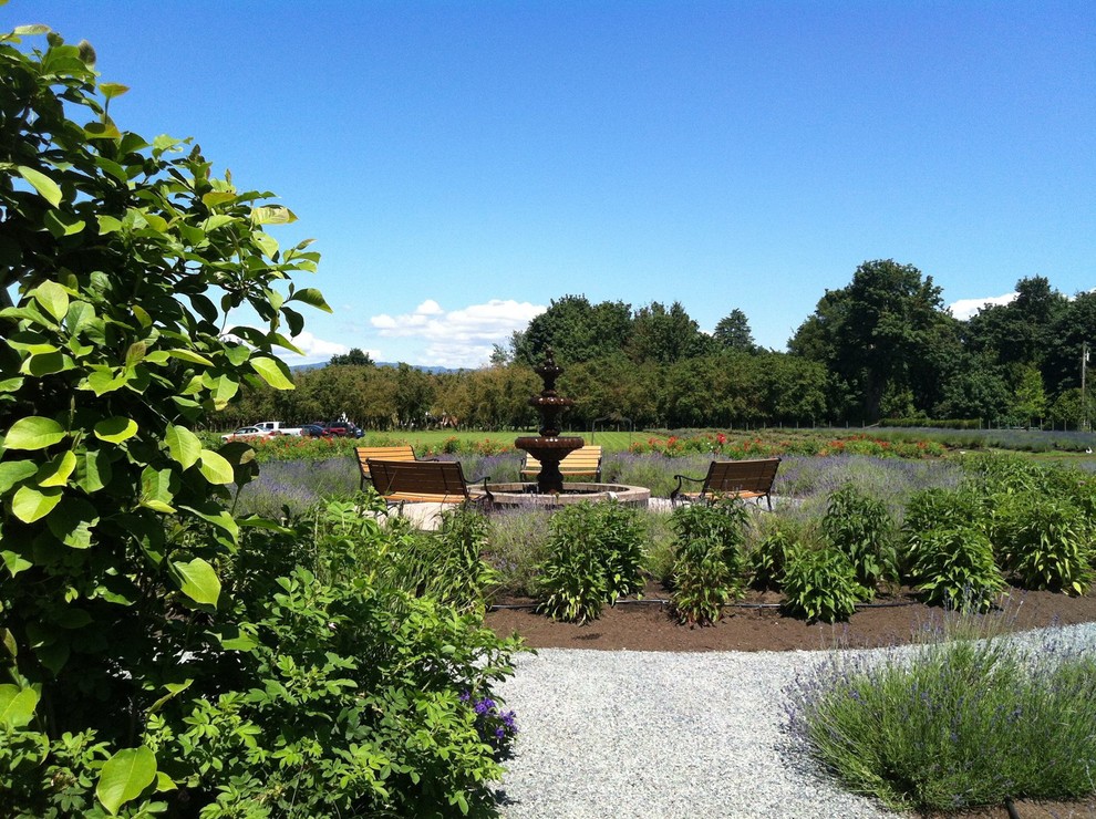 Mittelgroßer Klassischer Garten in Vancouver