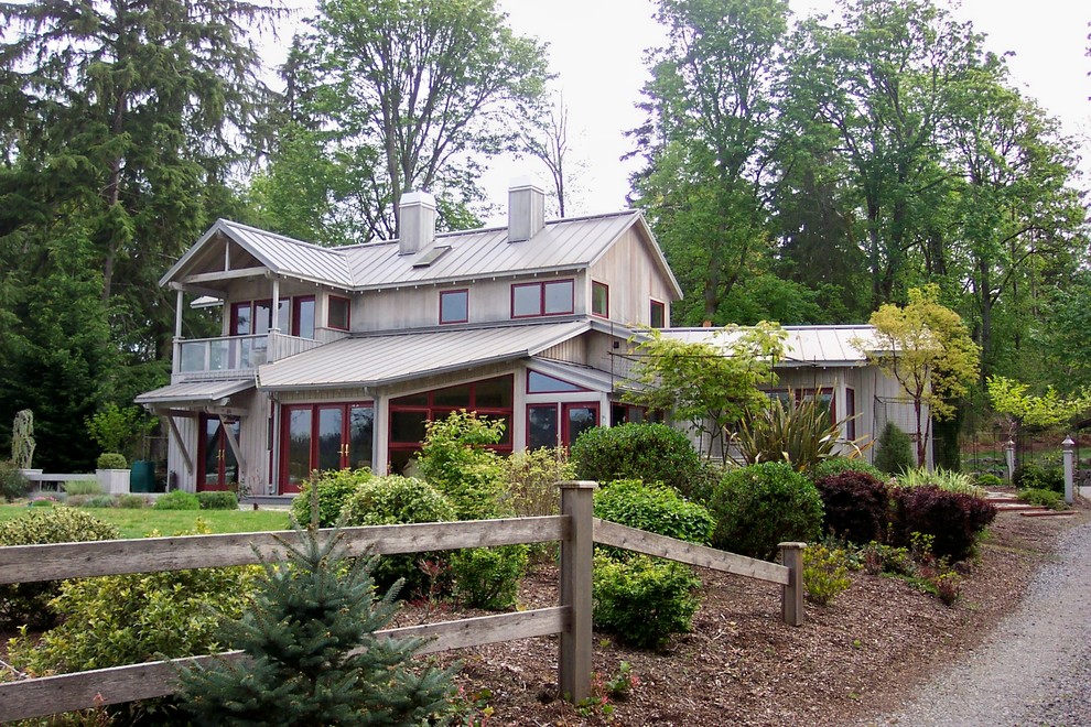 Photo of a contemporary front yard landscaping in Seattle.