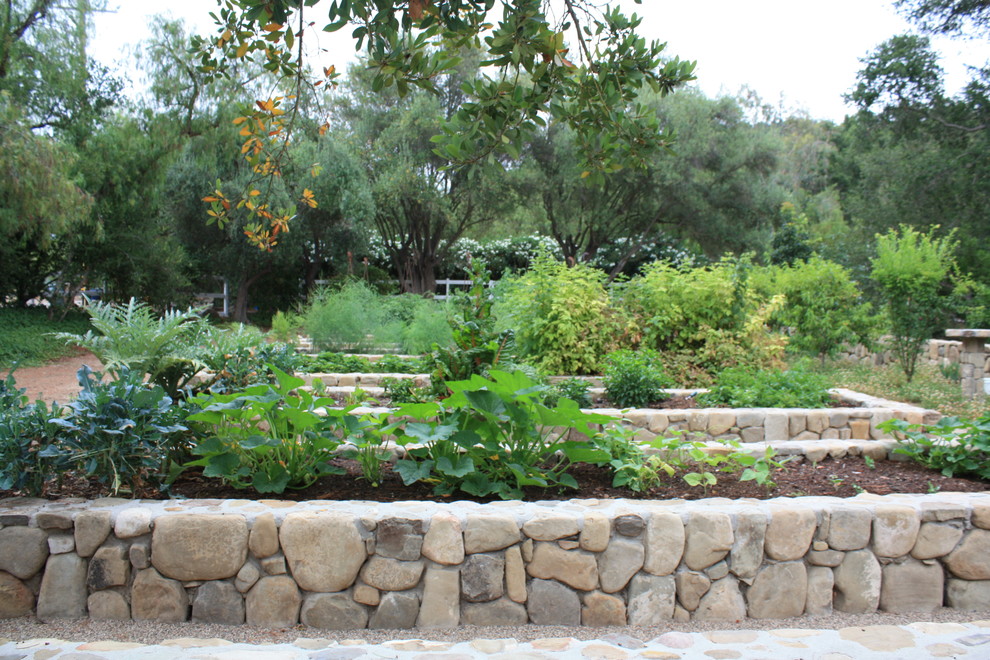 This is an example of a rustic garden in Los Angeles.