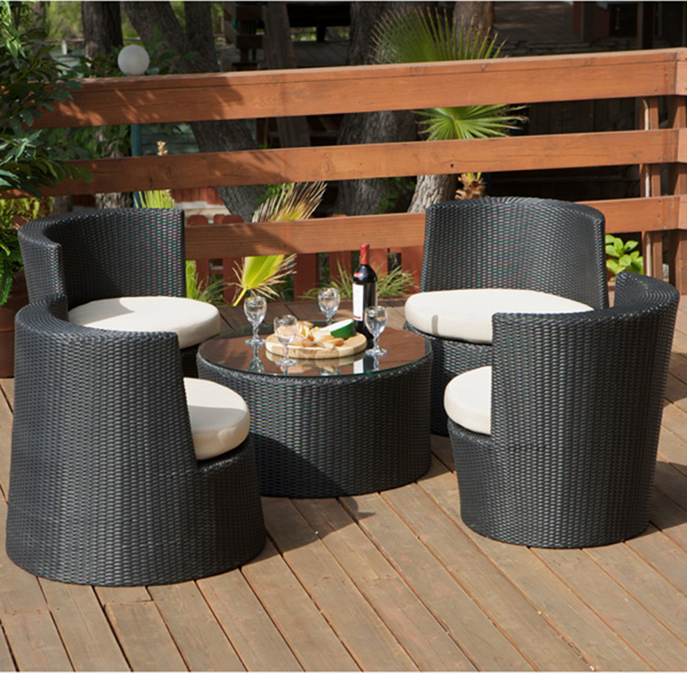 Veranda Outdoor Seating Set Modern Landscape Los Angeles by
