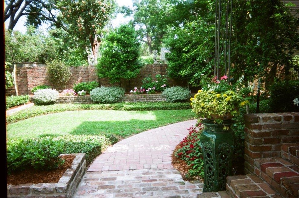 Walkways & Paths - Traditional - Landscape - New Orleans - by Exterior ...