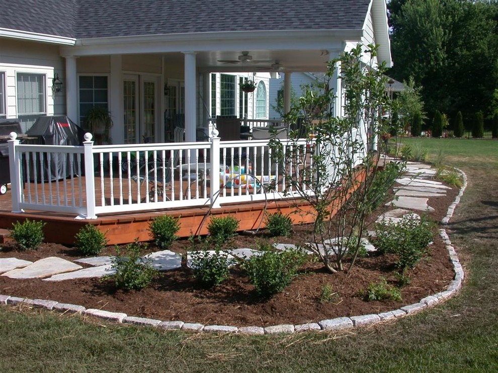 Walkways Traditional Landscape St Louis by Basile Landscaping